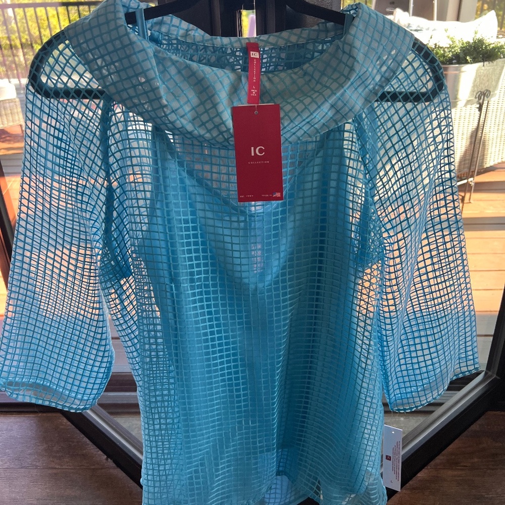 Fun, flirty, colorful, 2-piece blouse